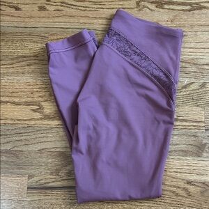 Leggings with Floral Detail